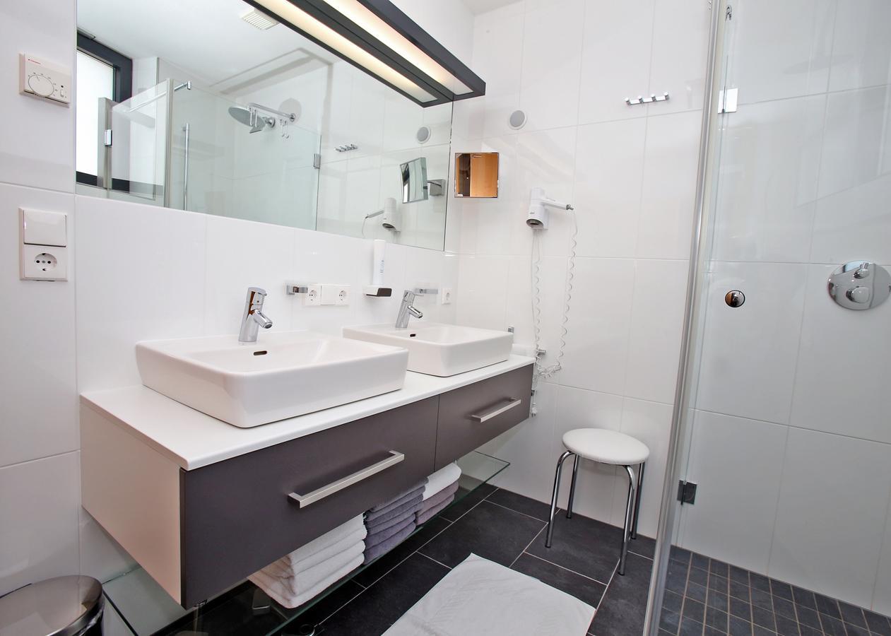 **** Panorama Apartments Matrei in Osttirol Exterior photo
